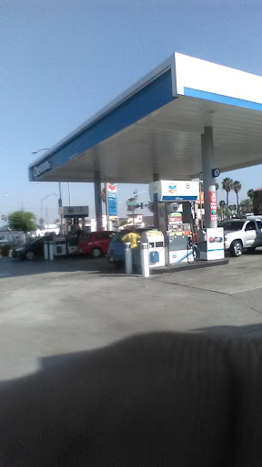 Convenience Store «Chevron ExtraMile», reviews and photos, 1790 Long Beach Blvd, Long Beach, CA 90813, USA