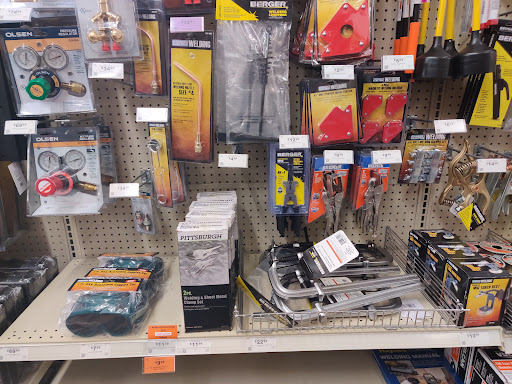 Hardware Store «Harbor Freight Tools», reviews and photos, 147 S Interstate Hwy 35, New Braunfels, TX 78130, USA