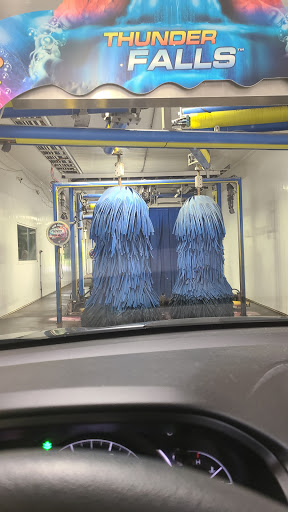 Car Wash «Thunder Falls Car Wash», reviews and photos, 20500 Lakeland Blvd, Cleveland, OH 44119, USA