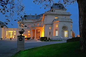 InterContinental Chantilly Chateau Mont Royal, an IHG Hotel image