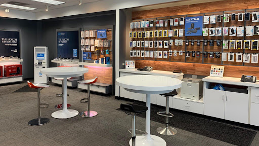 Cell Phone Store «AT&T», reviews and photos, 2500 E Beltline Ave SE b, Grand Rapids, MI 49546, USA