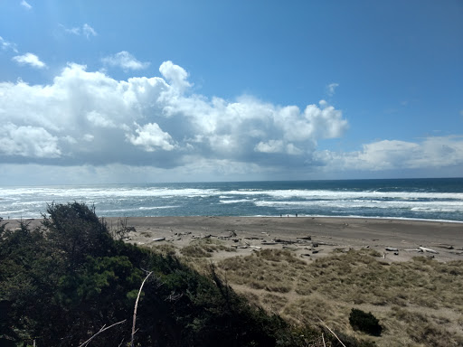 Liquor Store «101 Liquor», reviews and photos, 4787 US-101, Lincoln City, OR 97367, USA