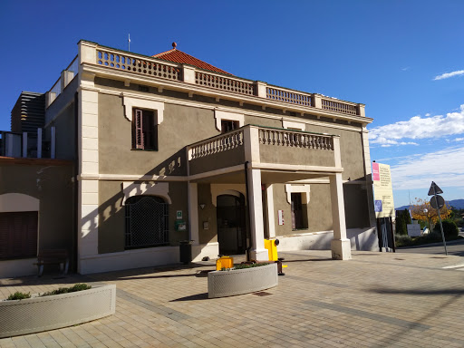 Centre de Restauració i Interpretació Paleontològica (CRIP) en Els Hostalets de Pierola