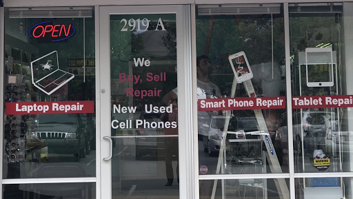 Cell Phone & PC Repair Center, 2919 Lakewood Village Dr, North Little Rock, AR 72116, USA, 