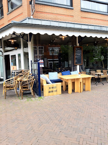 Grand Cafe de Waker, Restaurant in Maassluis