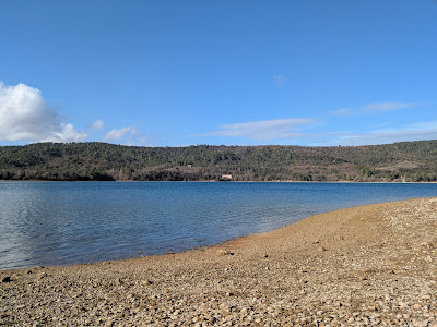 Plage du Poing Levé à Montagnac-Montpezat