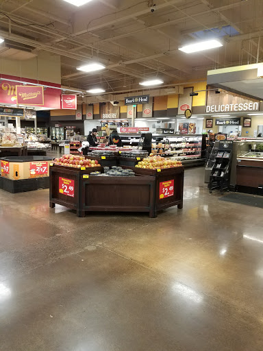 Grocery Store «Fred Meyer», reviews and photos, 14700 SE McLoughlin Blvd, Milwaukie, OR 97267, USA