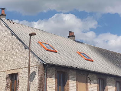 Ent. leger j couverture et ramonage reparation de toiture demoussage et traitement toiture hydrofuge toiture peinture toiture à Louviers