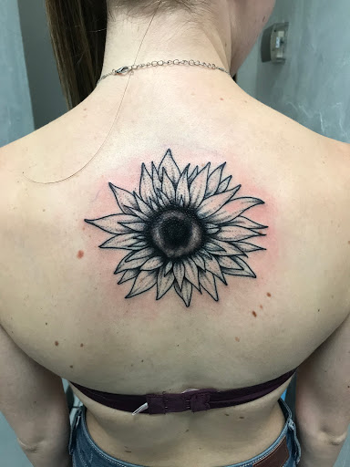 Explore beagle tattoo ideas, creative tattoo ideas in Springfield, available at Tattoo Royale