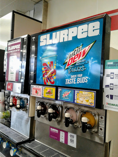 Convenience Store «7-Eleven», reviews and photos, 2000 N Shenandoah Ave, Front Royal, VA 22630, USA