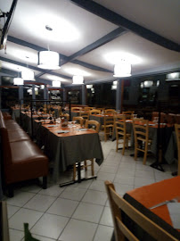 Atmosphère du Restaurant italien PIZZA CESENA à Sept-Sorts - n°4