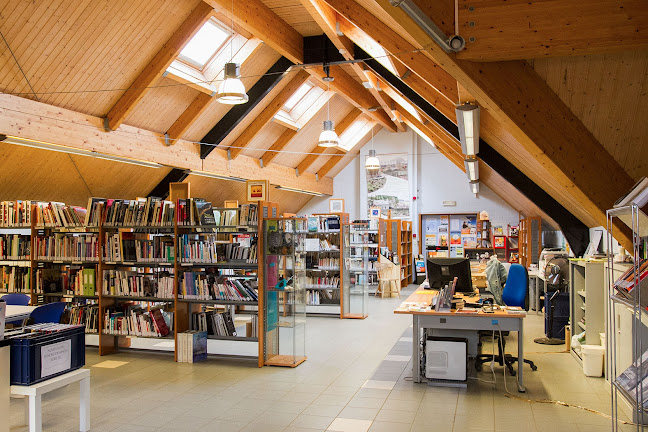 Bibliothèque À Livre ouvert