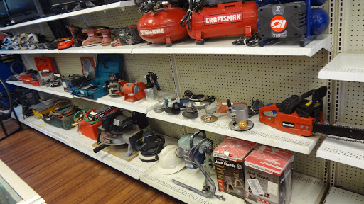 Pawn Shop «Mad Dog Pawn», reviews and photos, 3324 Manatee Ave W, Bradenton, FL 34205, USA