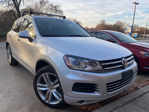 Auto Repair Shop «Economy Auto Repair & Tires», reviews and photos, 9912 Jefferson Ave, Newport News, VA 23605, USA