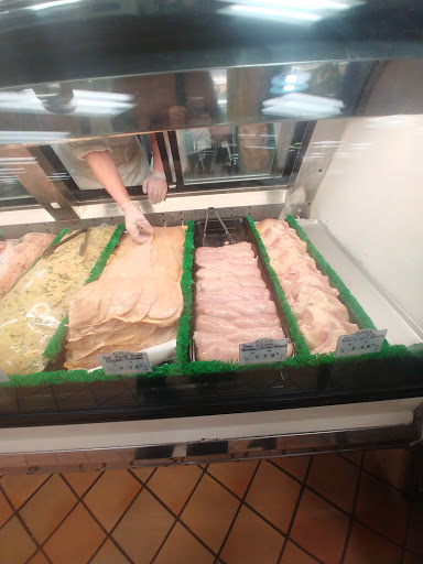 Grocery Store «D & D Market», reviews and photos, 675 Wolcott Hill Rd, Wethersfield, CT 06109, USA