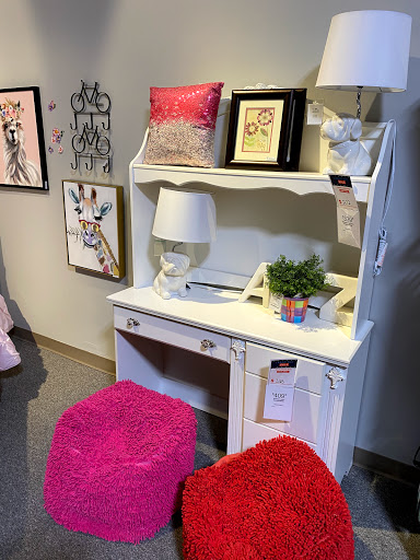 Furniture Store «Ashley HomeStore», reviews and photos, 1520 Spring Meadows Dr, Holland, OH 43528, USA