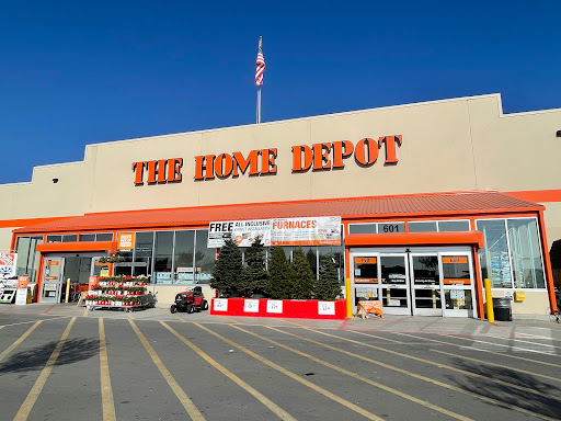 Home Improvement Store «The Home Depot», reviews and photos, 601 Woollomes Ave, Delano, CA 93215, USA