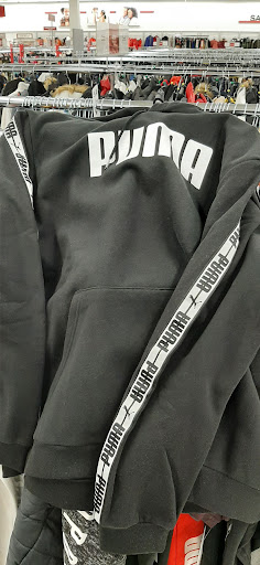 Shoe Store «PUMA», reviews and photos, 1650 Premium Outlet Blvd #333, Aurora, IL 60502, USA