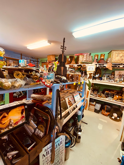 Coombs Country Second Hand Store