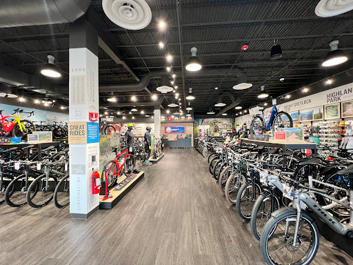 Trek Bicycle Cambridge shop front