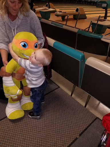 Bowling Alley «Westport Bowling Lanes», reviews and photos, 135 Main St, Westbrook, ME 04092, USA