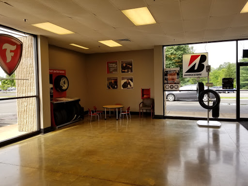 Tire Shop «Firestone Complete Auto Care», reviews and photos, 533 Quakerbridge Mall, Lawrenceville, NJ 08648, USA