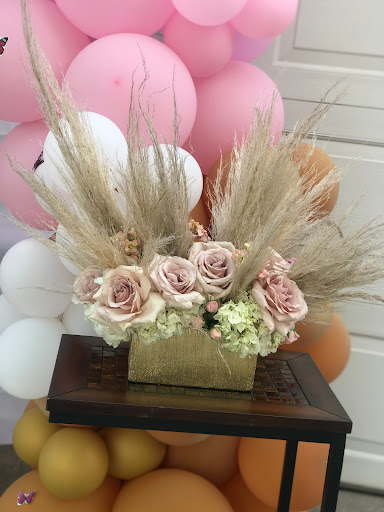 Florist «Roses are Red Flower Boutique», reviews and photos, 9303 S Halsted St, Chicago, IL 60620, USA