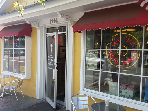 Donut Shop «Tato-Nut Donut Shop», reviews and photos, 1114 Government St, Ocean Springs, MS 39564, USA