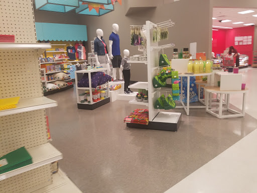 Department Store «Target», reviews and photos, 5901 Douglas Ave, Des Moines, IA 50322, USA
