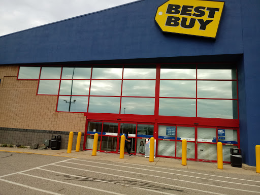 Shopping Mall «Shops at CenterPoint», reviews and photos, 3665 28th St SE, Grand Rapids, MI 49512, USA