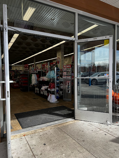 Variety Store «Five Below», reviews and photos, 2845 Richmond Ave #3, Staten Island, NY 10314, USA