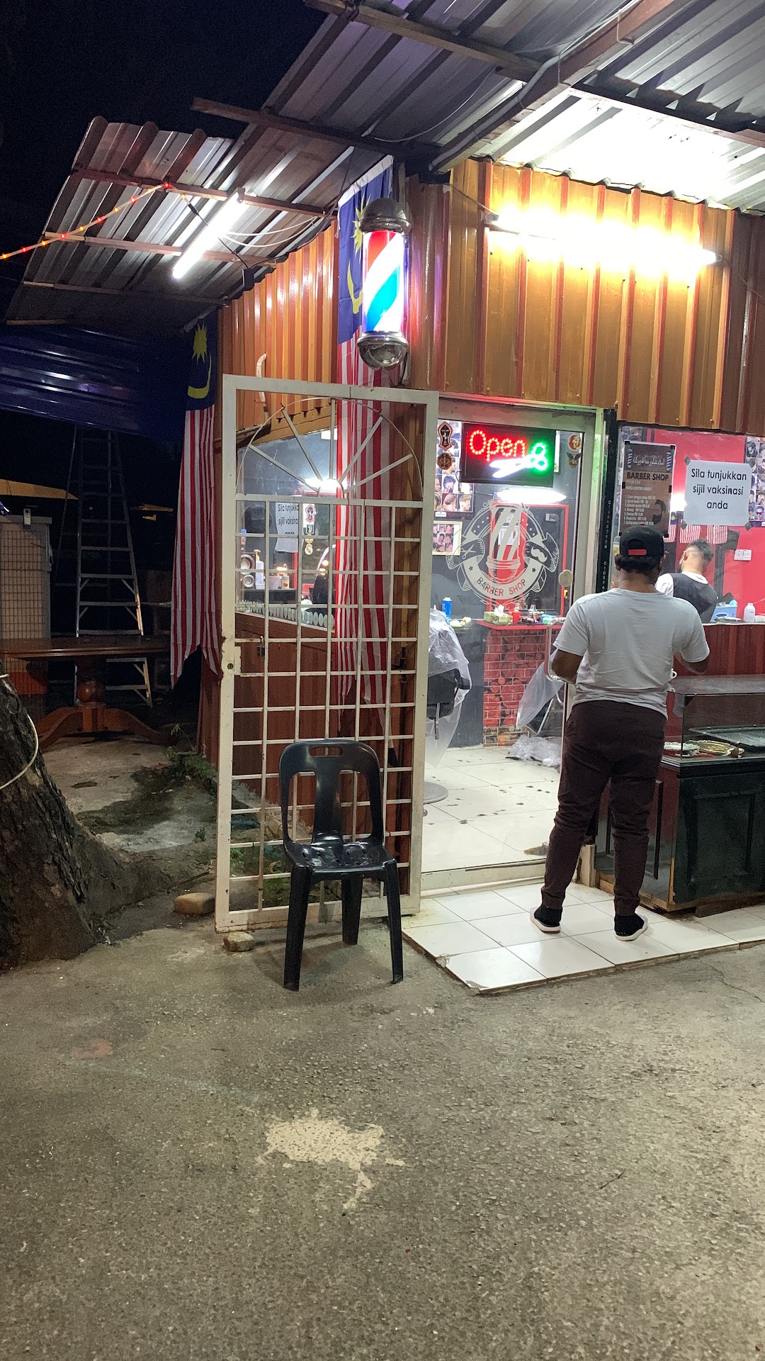 Kedai Gunting Mantab