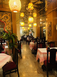 Atmosphère du Restaurant chinois Villa de Chine à La Garenne-Colombes - n°2