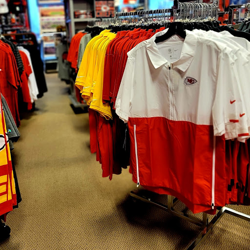 Sportswear Store «Rally House Boardwalk», reviews and photos, 8650 N Boardwalk Ave, Kansas City, MO 64154, USA