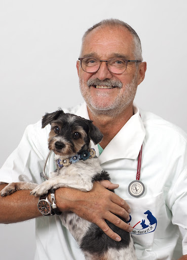 Martin Schweihoff Praxis für kleine und grosse Haustiere unter Hauzenberg, Bayern