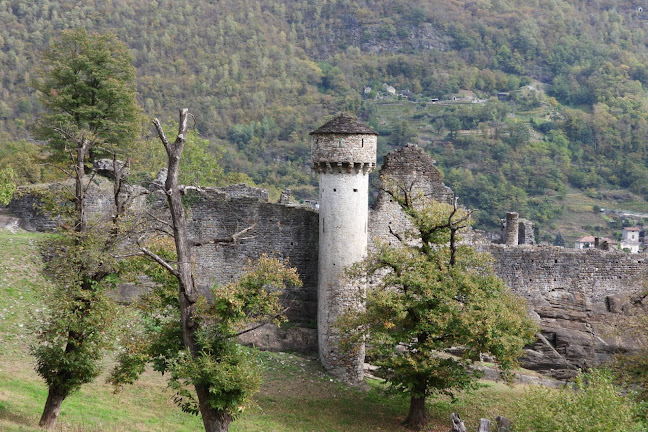 Kommentare und Rezensionen über Serravalle