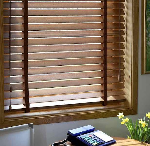 Щори, дограма и гаражни врати - Стандарт - Рол телефон