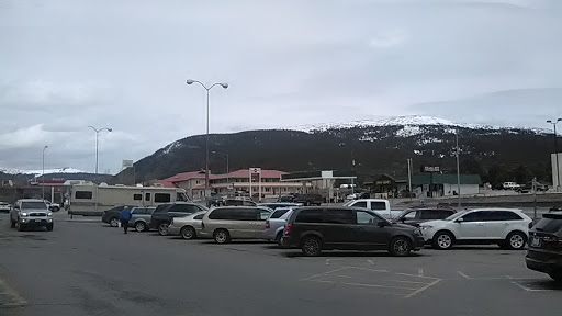 Grocery Store «Safeway», reviews and photos, 1900 N Poplar St, Leadville, CO 80461, USA