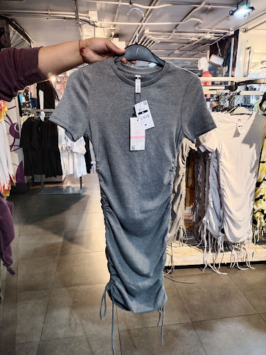 Tiendas para comprar camisetas manga larga mujer Santiago de Chile