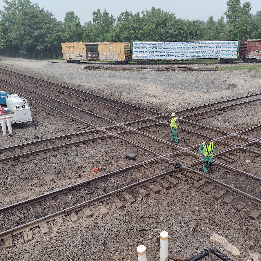 Marion Double Diamond Railroad Crossing