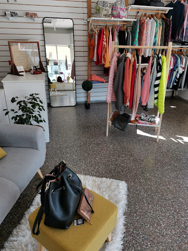 Opiniones de Noemi Boutique en San Ramón - Tienda de ropa
