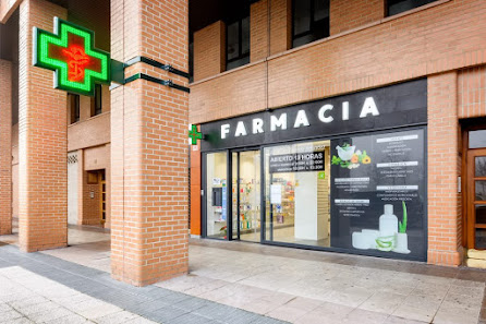 Farmacia Lakuabizkarra Pamplona-Iruñea Kalea, 17, 01010 Vitoria-Gasteiz, Álava, España