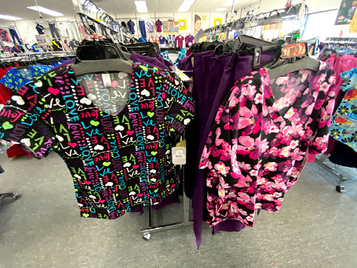 Uniform Store «Scrub Pro Uniforms & Gallo Clothing», reviews and photos, 78 Mountain Rd, Glen Burnie, MD 21060, USA