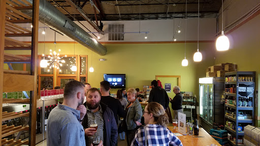 Wine Store «House Wine», reviews and photos, 644 High St, Columbus, OH 43085, USA