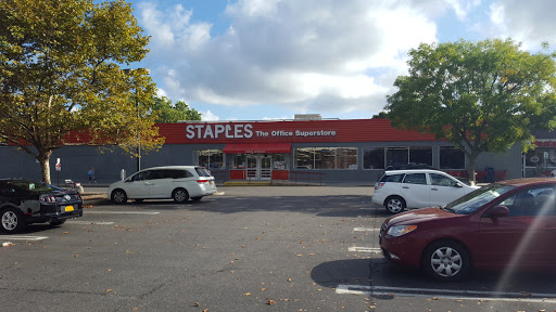 Office Supply Store «Staples», reviews and photos, 442 S Oyster Bay Rd, Hicksville, NY 11801, USA