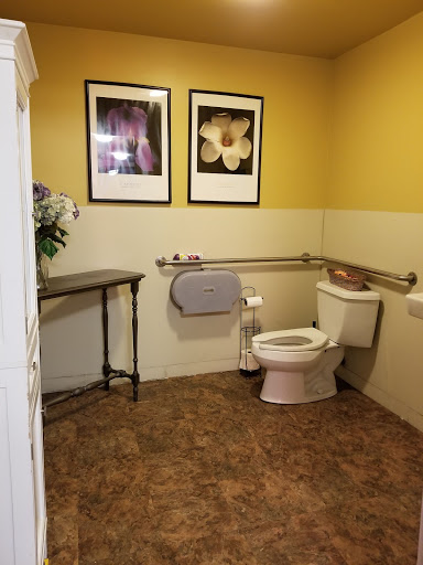 Auto Repair Shop «City Auto Repair», reviews and photos, 21 SE Everett Mall Way, Everett, WA 98208, USA