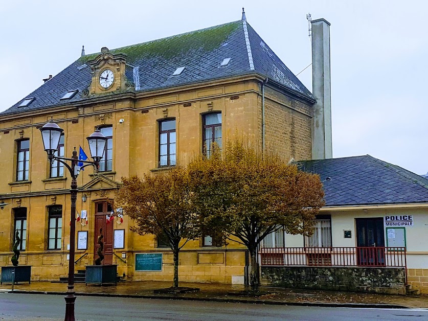 Café du Centre à Donchery (Ardennes 08)