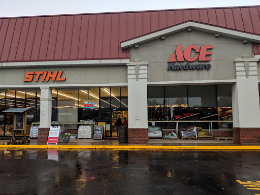 Shopping Mall «Ashland Hanover Shopping Center», reviews and photos, 215 N Washington Hwy, Ashland, VA 23005, USA