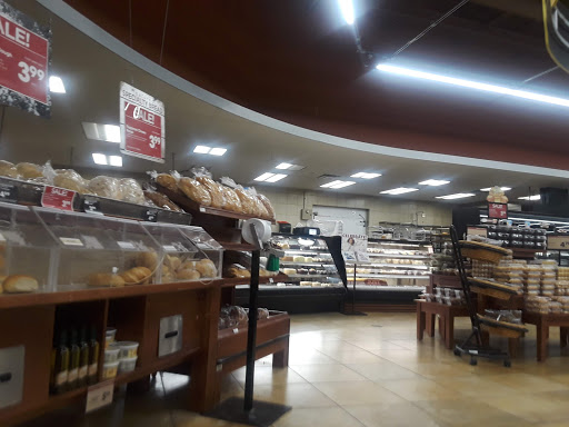 Supermarket «Giant Eagle Supermarket», reviews and photos, 9901 Mountain View Dr, West Mifflin, PA 15122, USA