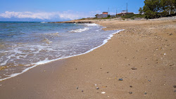 Marathias beach'in fotoğrafı düz ve uzun ile birlikte